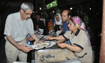 Özgürlük Meydanında İlk İftar