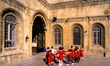 Tarihi Gazipaşa İlkokulu Aslına Kavuşacak